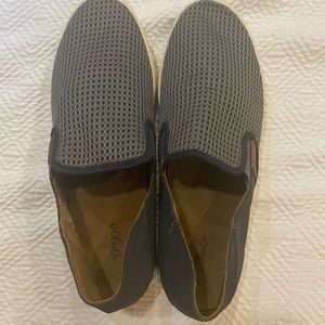 OluKai Pehuea Li Sneakers